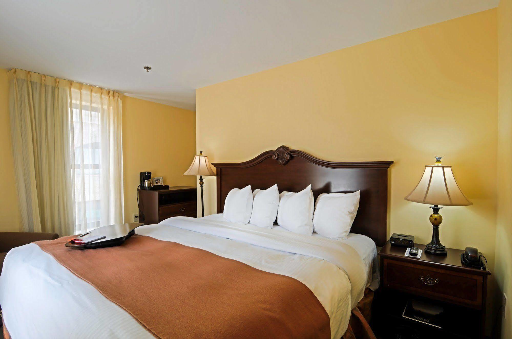 Main Street Inn Blacksburg Bagian luar foto